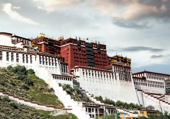 کارشناسان خارجی: جهان باید شاهد توسعه تبت در چین باشد