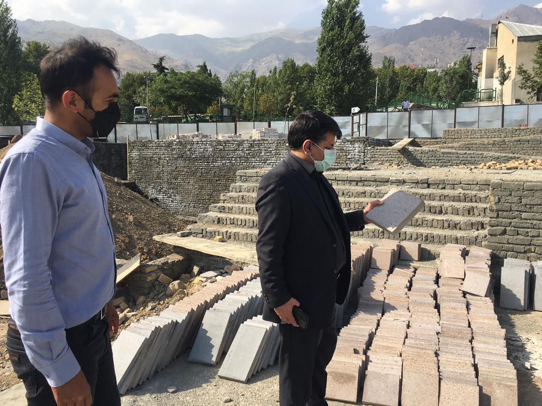 بازدید شهردار منطقه یک از روند اجرای پروژه های شهری در محور تجریش