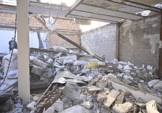برخورد جدی و قانونی با املاک متخلف ادامه دارد// تخریب ساختمان غیرمجاز در گلابدره
