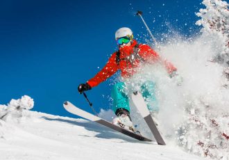 رونق روزافزون ورزش اسکی در سراسر چین حتی در مناطقی که برف نمی‌بارد!